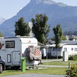 Les campings ont généré 3,1 millions de nuitées, en hausse de 5,6% (archives).. KEYSTONE/GAETAN BALLY